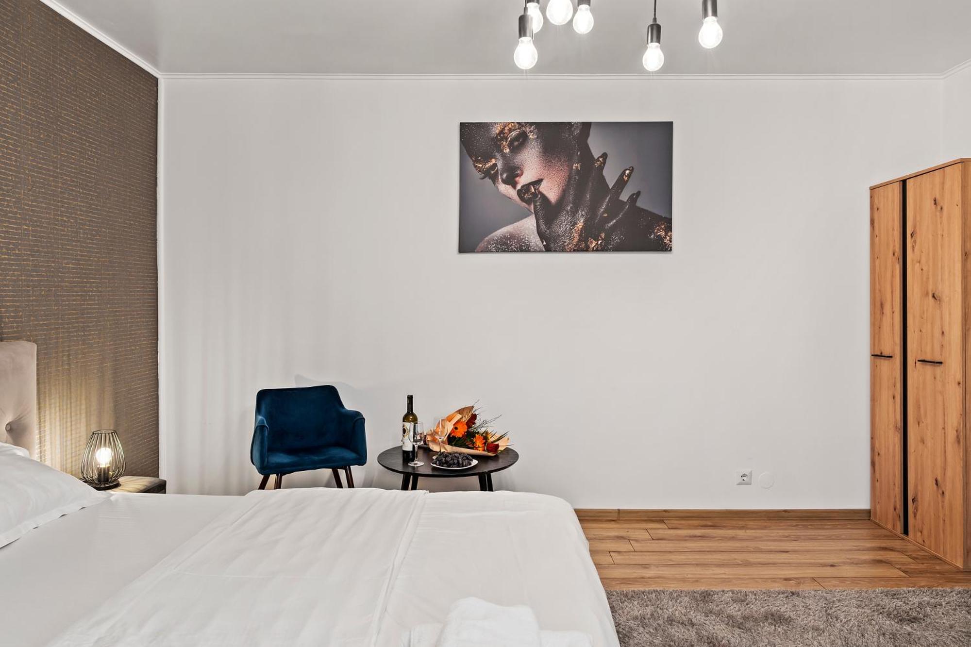 Garsoniera De Lux Si Eleganta Drumul Taberei Bükreş Dış mekan fotoğraf
